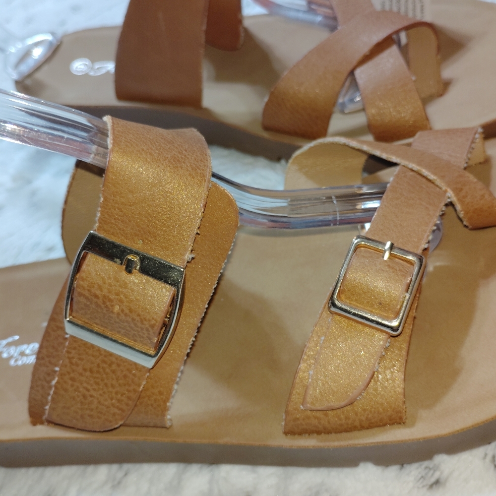 Forever Comfort Women's Brown Double Buckled Flip Flops Sandals - Picture 5 of 8